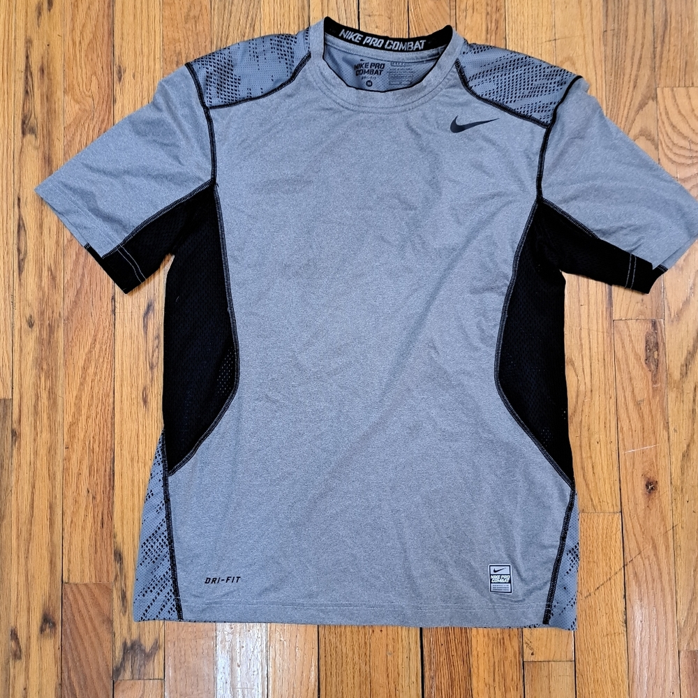 NIKE men's medium pro combat t shirt